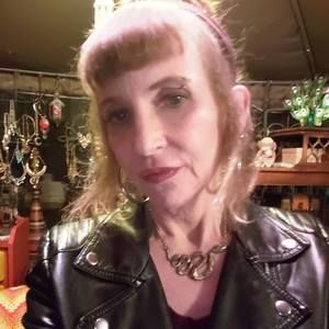 Meet your Posher, Zoe